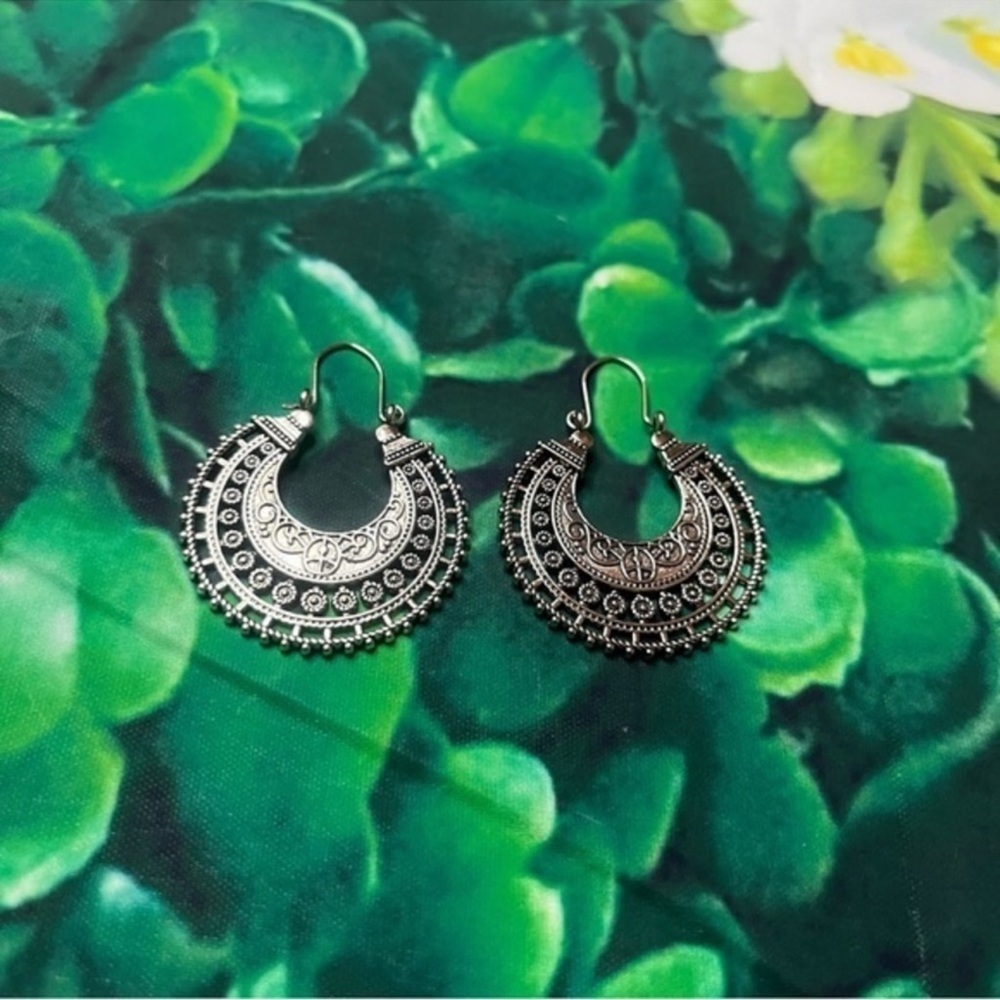 New Wildflower Wander Mandala Antique Sterling Silver Hollow Out Hoop Earrings - Picture 6 of 16